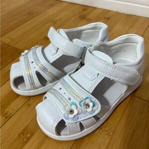 White Orthopedic Sandals with Floral Detail